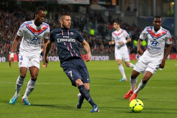 场均17.6分！库里：圣诞大战我表现都很烂&没有难忘回忆（库里坦言圣诞大战发挥糟糕：场均仅17.6分，几无难忘回忆）