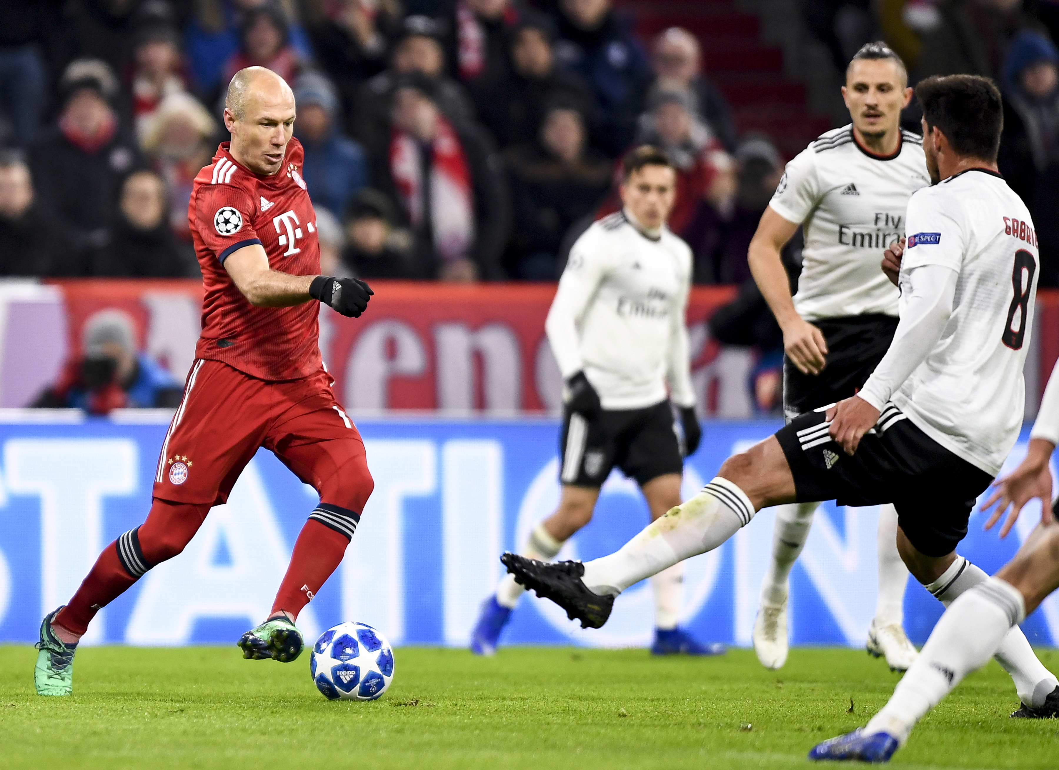 篮球火箭助教临场指挥表现亮眼（火箭助教临场指挥出色）