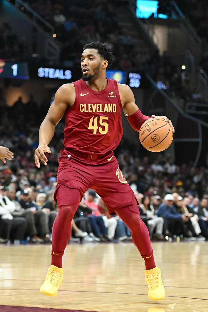 手感出色！埃奇库姆单节14分刷新个人单节得分新高（状态火热！埃奇库姆单节轰下14分，改写个人单节得分纪录）