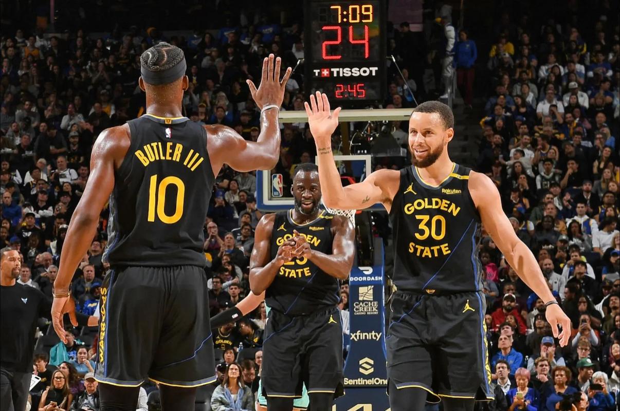 官方：河南队与主教练拉莫斯续约（官宣：河南队与主帅拉莫斯完成续约）