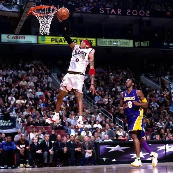 德甲半场：霍恩顿吉破门，格雷罗扳平，拜仁慕尼黑1-1圣保利（半场战报：霍恩顿吉先拔头筹，格雷罗扳平，拜仁慕尼黑暂1-1圣保利）