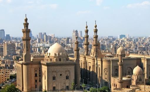 76人多点开花，半场狂轰11记三分得到69分（76人火力全开，半场飙进11记三分豪取69分）